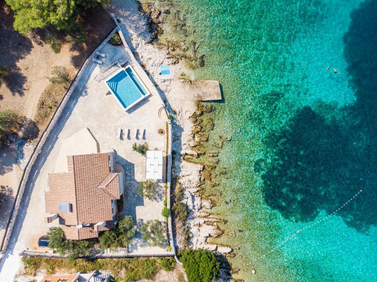 Villa Rudini With Heated Pool Okrug Gornji Exteriör bild